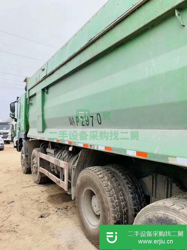 河南出售二手環保前四后八紅巖自卸車