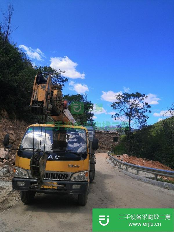 河北出售二手四節臂八噸柳工吊車