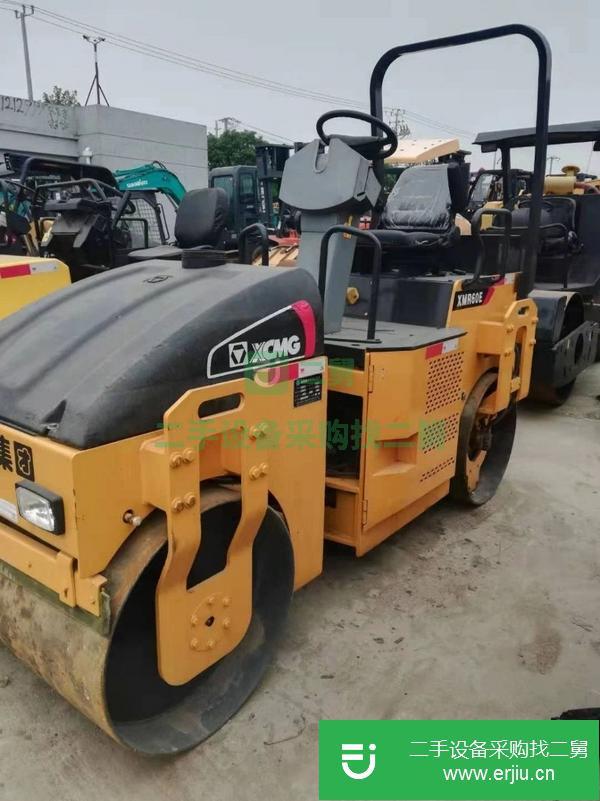 上海出售二手6噸壓路機(jī)