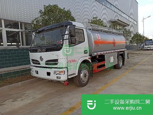 江蘇出售二手東風(fēng)5噸油罐車