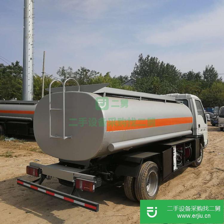 山東出售二手8噸油罐車