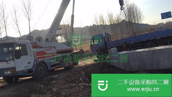 內蒙古出售轉讓中聯吊車，手續齊全  五節竿 推桿操作大小勾有勁