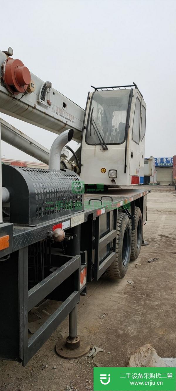 湖北出售二手中聯重科12噸汽車吊