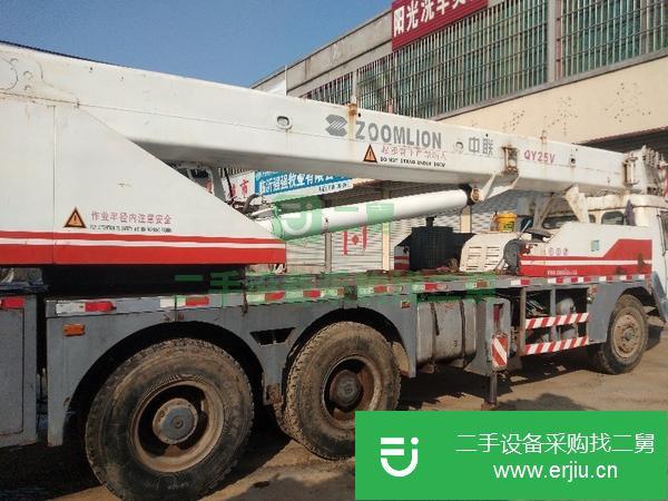 山東出售二手中聯吊車，車保養好,車況好,有副臂