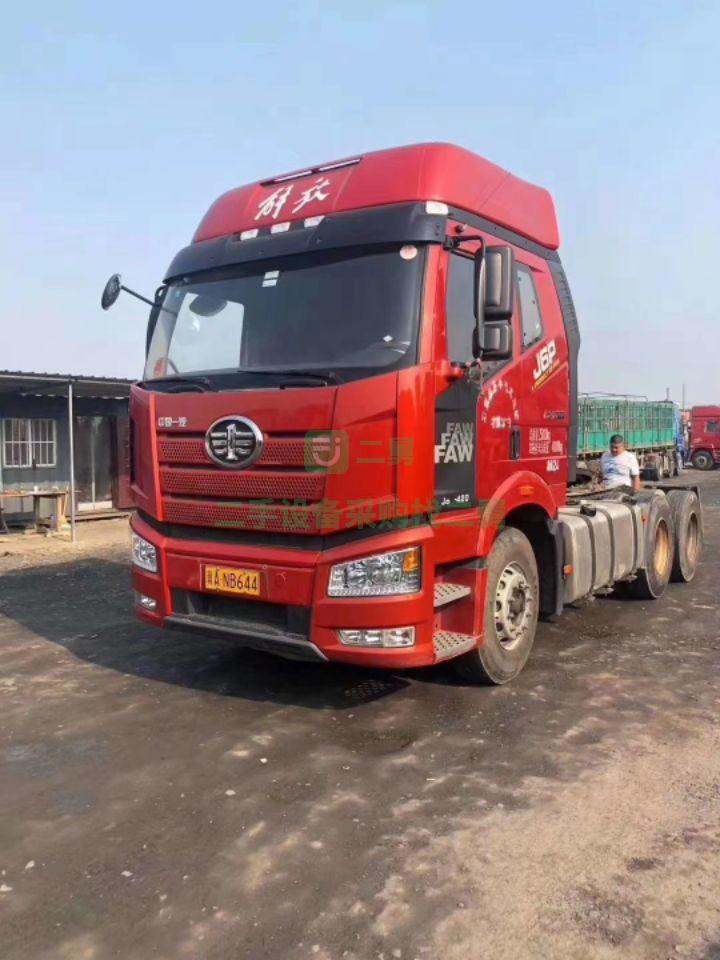出售一年二個月，J6-420智慧版牽引車.北方款，車況原版