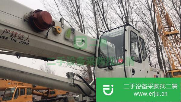 河南出售轉讓中聯吊車,上車推桿操作,電腦精準