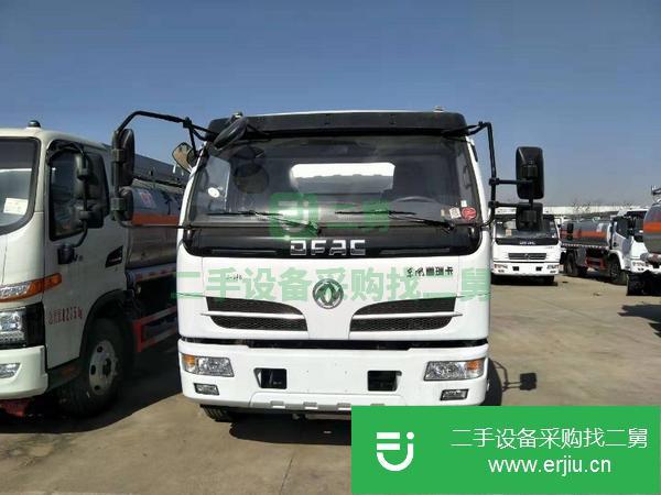 福建出售二手東風多利卡8噸油罐車