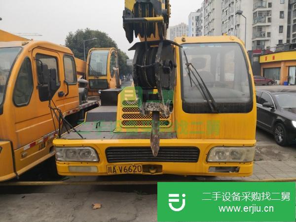 四川出售二手徐工吊車，手續齊全,隨時過戶,不漏油,成色好
