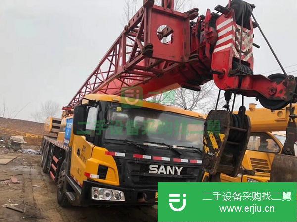 河南出售二手的吊車，手續齊全原車油漆，協議過戶