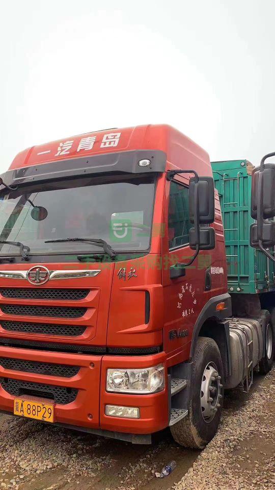 出售19年的一汽解放捍V400牽引車(chē)