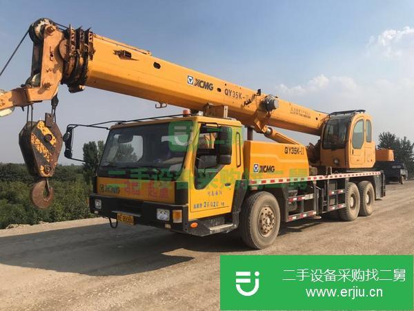 河南出售二手徐工吊車，四節臂五條腿，車況非常好