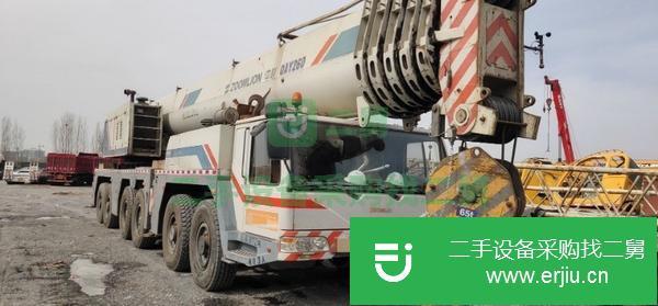 新疆出售中聯吊車 220噸 手續齊全