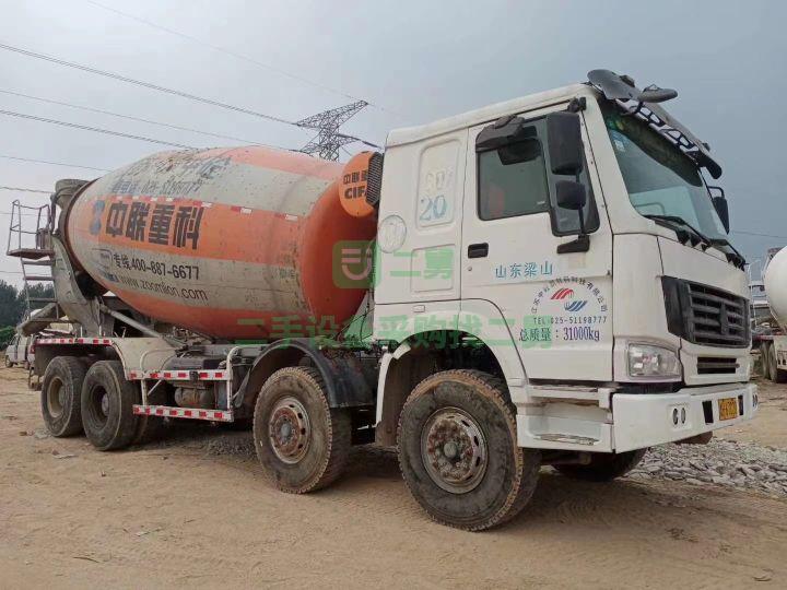 出售二手的14年國四16方豪沃攪拌車