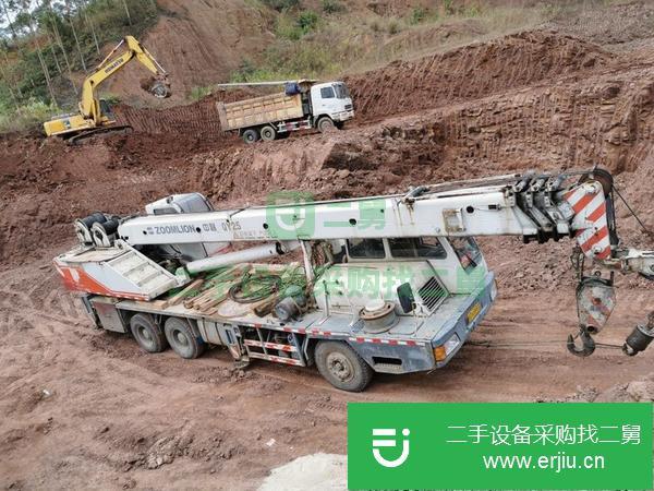 廣西出售二手中聯吊車25噸，可提檔過戶車況精品，大量大臂沒有任何裂縫保險年審到明年3月