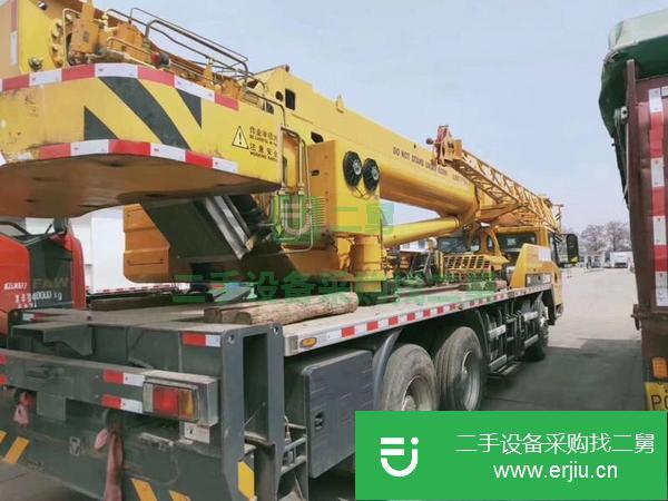 河南出售一臺徐工吊車