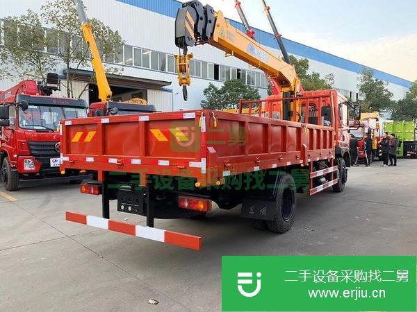 湖北出售二手的吊車，玉柴160馬力。法式特8檔。