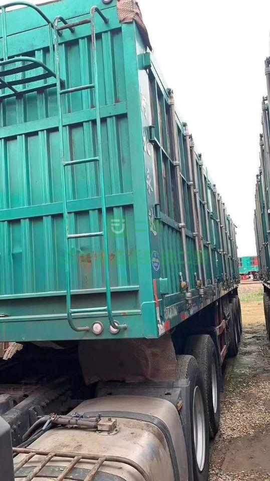 出售19年的一汽解放捍V400牽引車(chē)