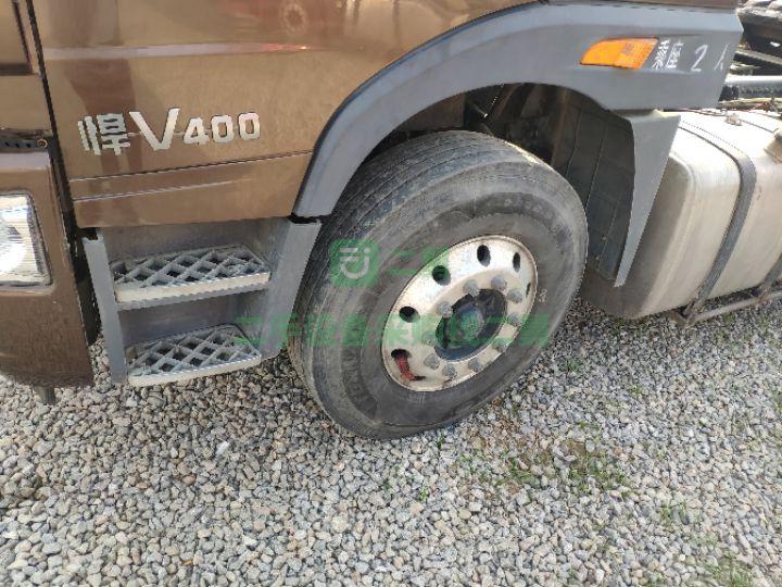 出售二手牽引車青島解放捍V400馬力牽引半掛車國五排放