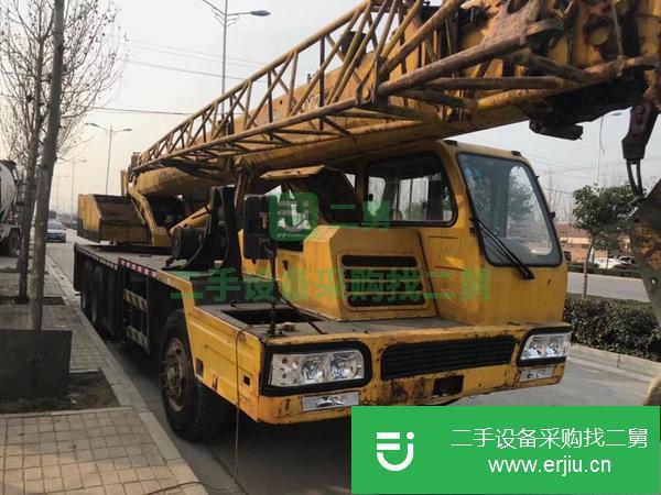 河南出售一臺(tái)徐工吊車(chē)