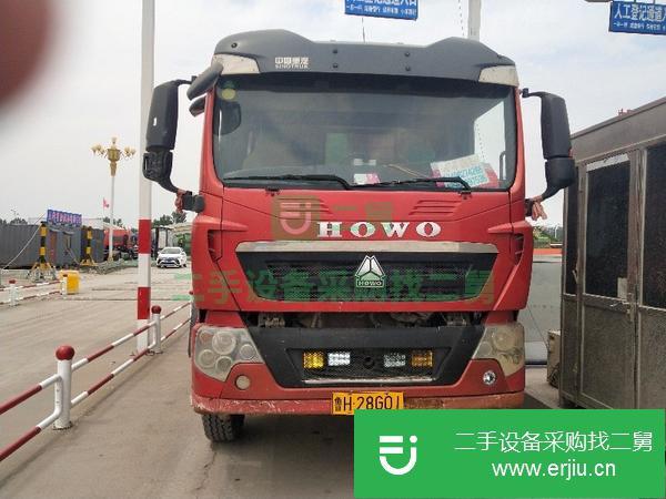 山東出售二手豪沃自卸車，375馬力。