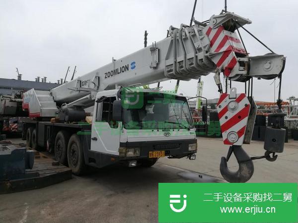 河南出售二手中聯(lián)吊車，車況板正