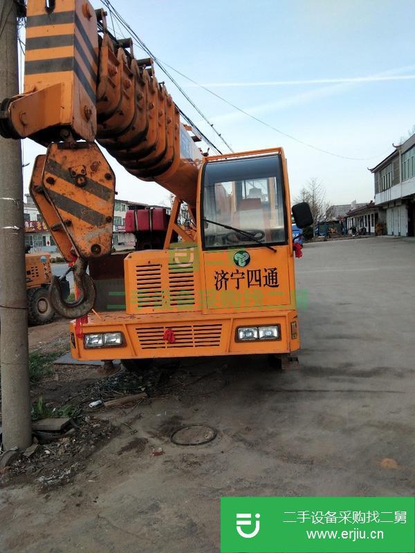 山東出售二手的吊車 三油路,帶雙杠柴油機
