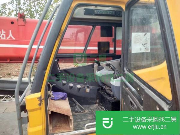 四川出售二手25噸三一吊車，五節臂，全手續