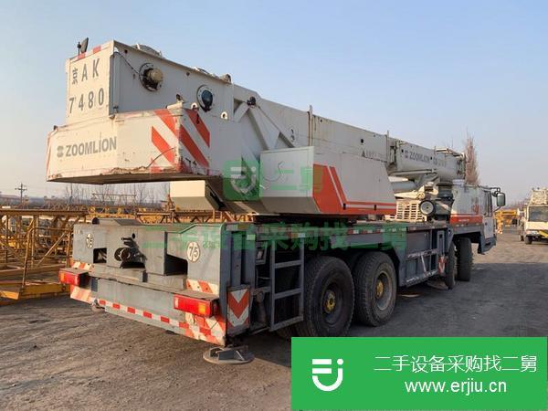 河南出售中聯吊車一臺，車況精品沒有事故 包過戶提檔