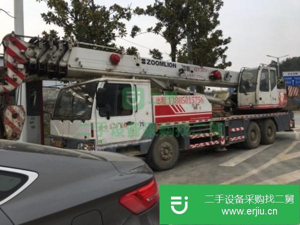 廣西出售二手中聯吊車，25噸5節臂，臂長39.2米，車況完美