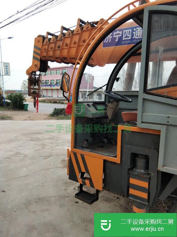 山東出售二手的吊車 三油路,帶雙杠柴油機