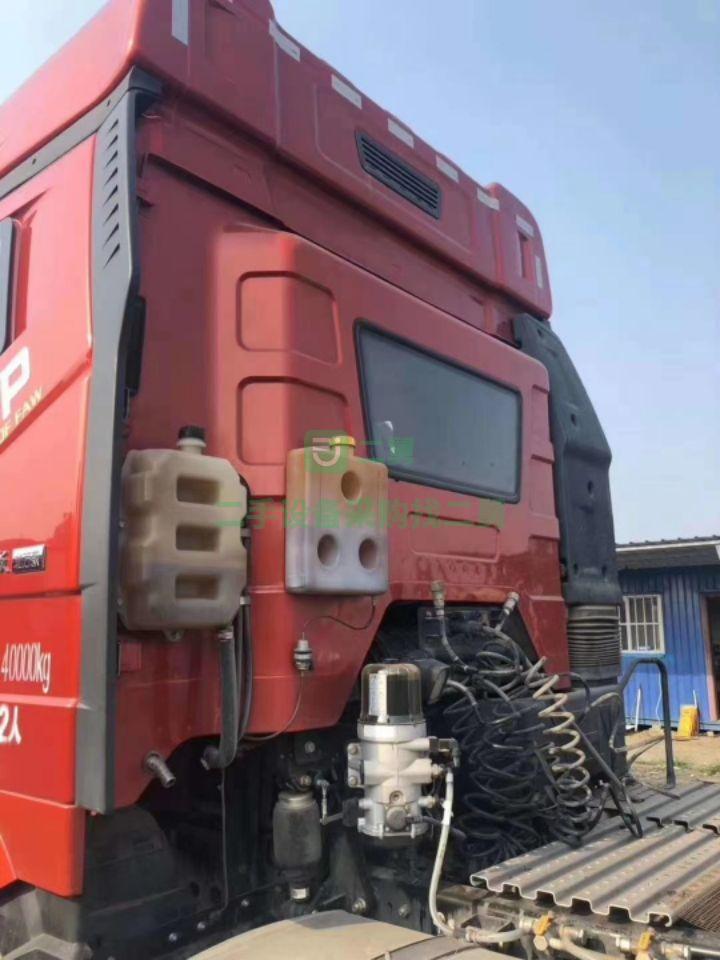 出售一年二個月，J6-420智慧版牽引車.北方款，車況原版
