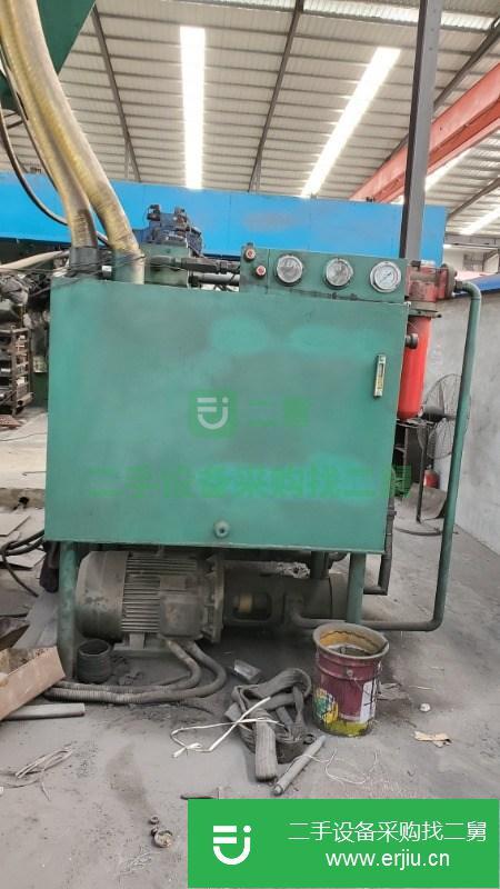 山東出售二手1300噸油壓機(jī)