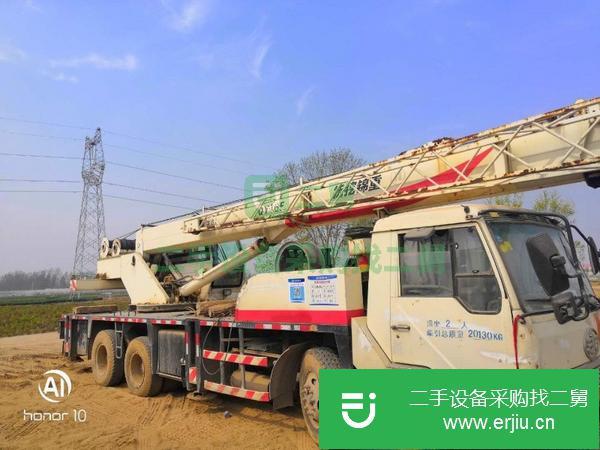 山東出售二手吊車，四節臂帶附臂28米主臂