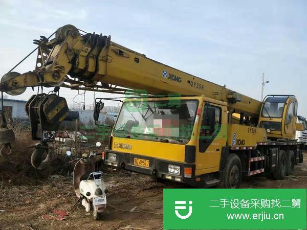 山西出售二手25噸徐工吊車原車油漆,四節(jié)臂,正常審車,協(xié)議過戶,推桿操作
