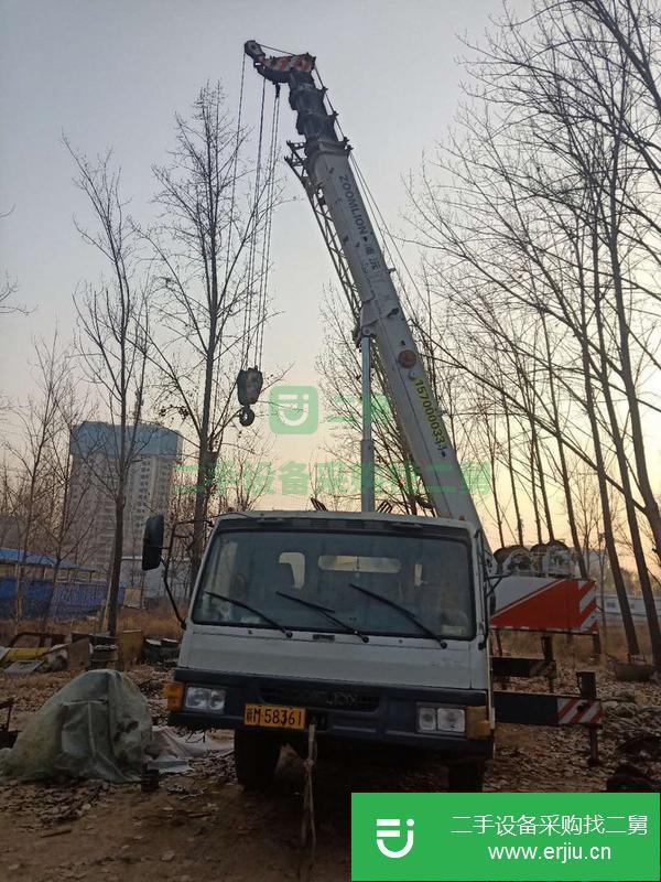 河南出售二手25噸中聯吊車，原車油漆，五節臂，正常審車，車況好