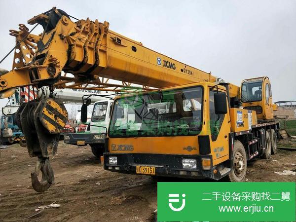 河南出售二手25噸徐工吊車，四節(jié)臂，全手續(xù)，正常審車