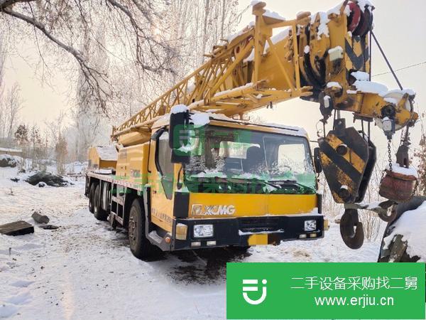新疆出售二手徐工吊車，手續齊全  原車原版 無事故