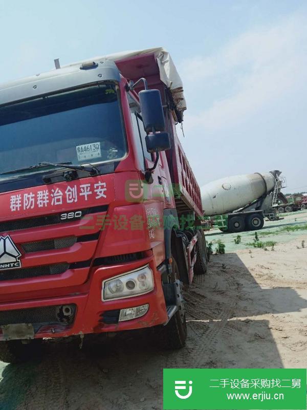 山東出售二手豪沃自卸車