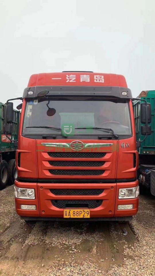 出售19年的一汽解放捍V400牽引車(chē)