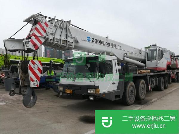 河南出售二手中聯(lián)吊車，車況板正