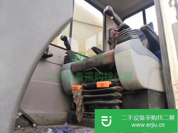 河南出售二手的吊車，手續齊全原車油漆，協議過戶