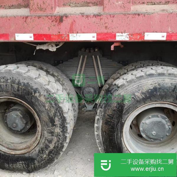 新疆出售轉讓二手國五后八輪豪沃自卸車