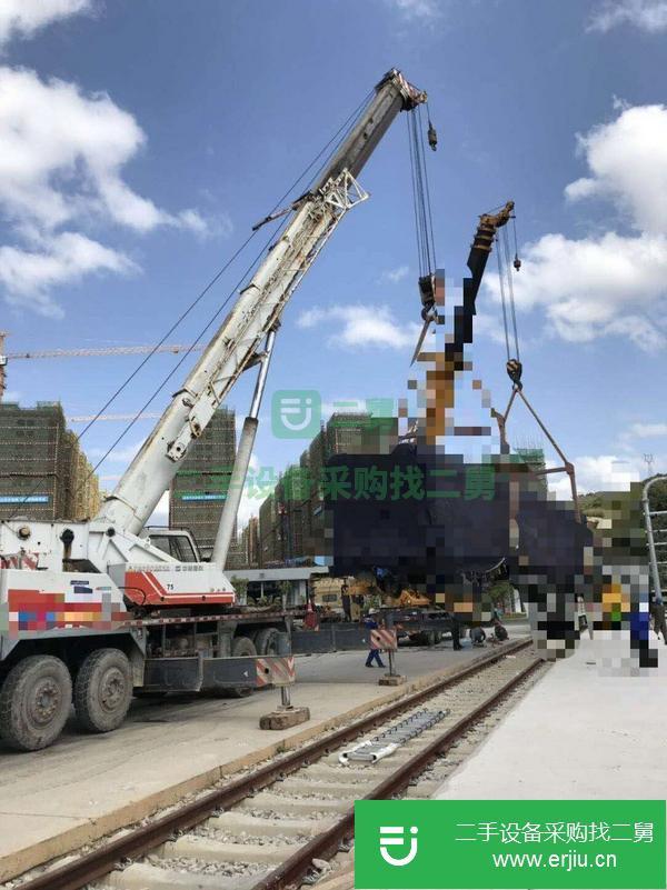 福建出售二手中聯(lián)吊車,原車原版,電腦空調(diào)正常,車況沒問題。