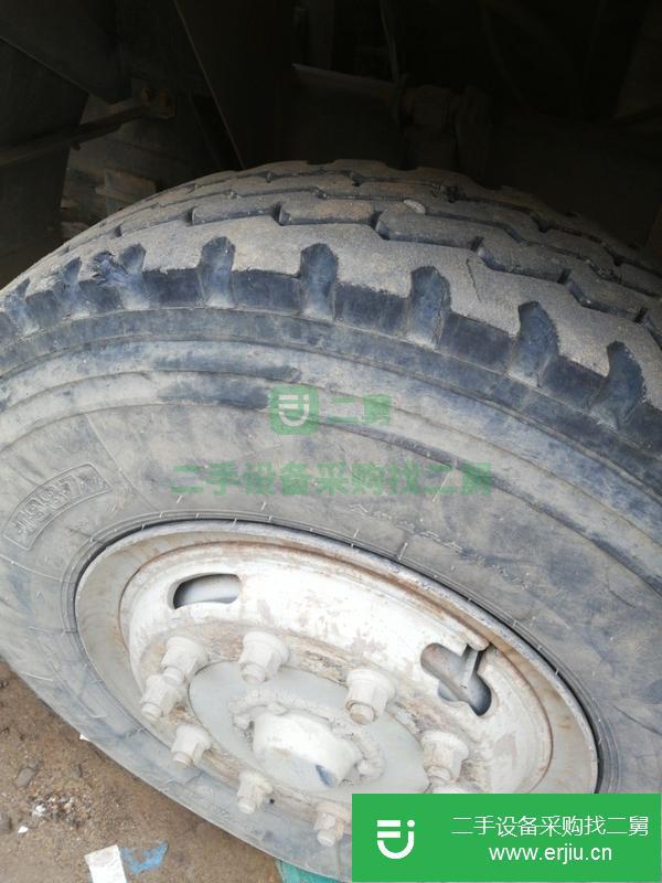 陜西出售轉(zhuǎn)讓12噸徐工吊車