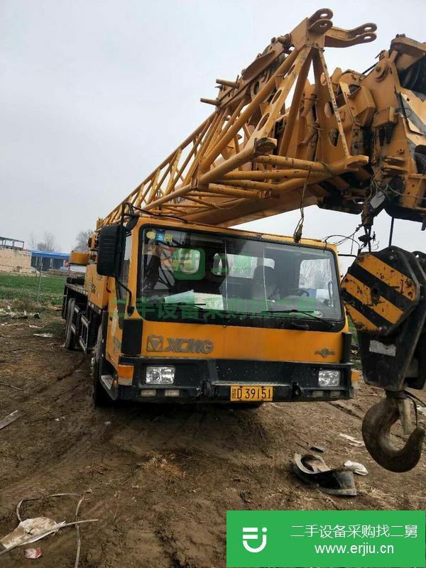 河南出售二手25噸徐工吊車，四節(jié)臂，全手續(xù)，正常審車