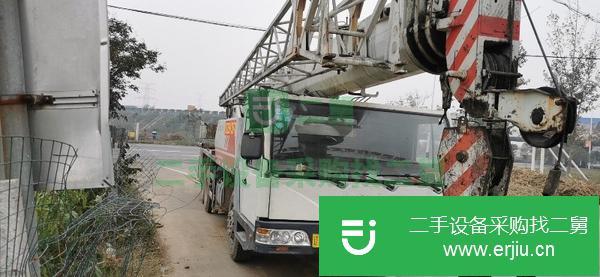 河南出售二手中聯(lián)吊車