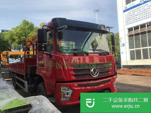 湖北出售二手12T吊車,東風底盤,玉柴240馬力發動機,法士特8檔高低變速箱