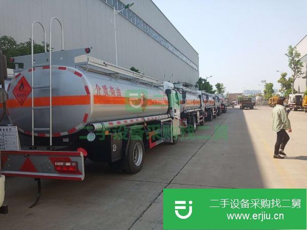內蒙古出售二手多利卡8噸油罐車