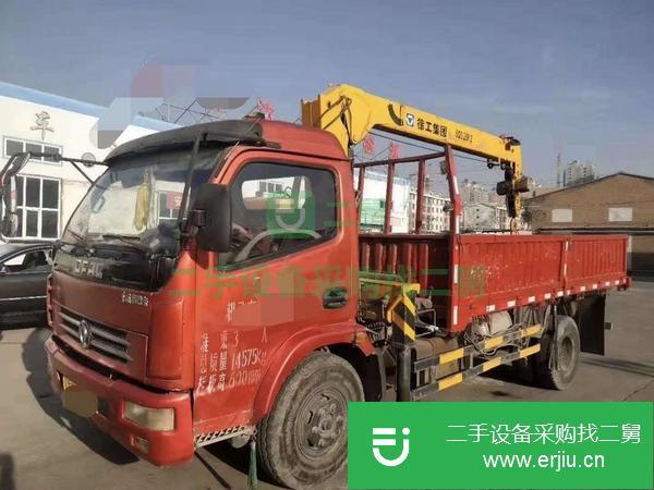湖北出售二手徐工吊車，車廂長4.8米。