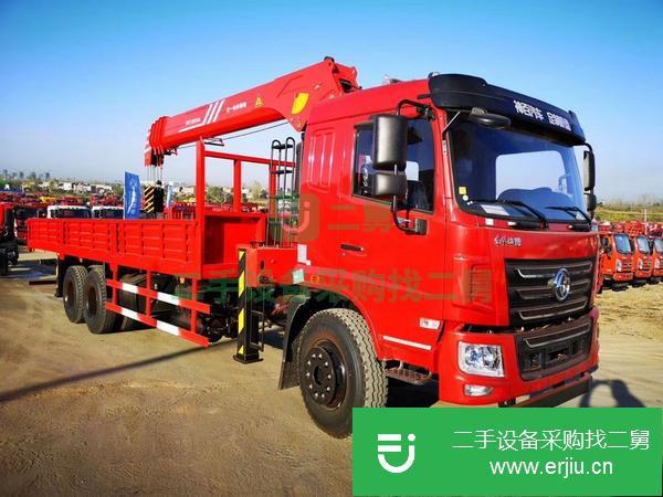 湖北出售轉(zhuǎn)讓東風(fēng)吊車玉柴240馬力，法士特9檔變速箱帶高低檔，貨箱尺寸8300